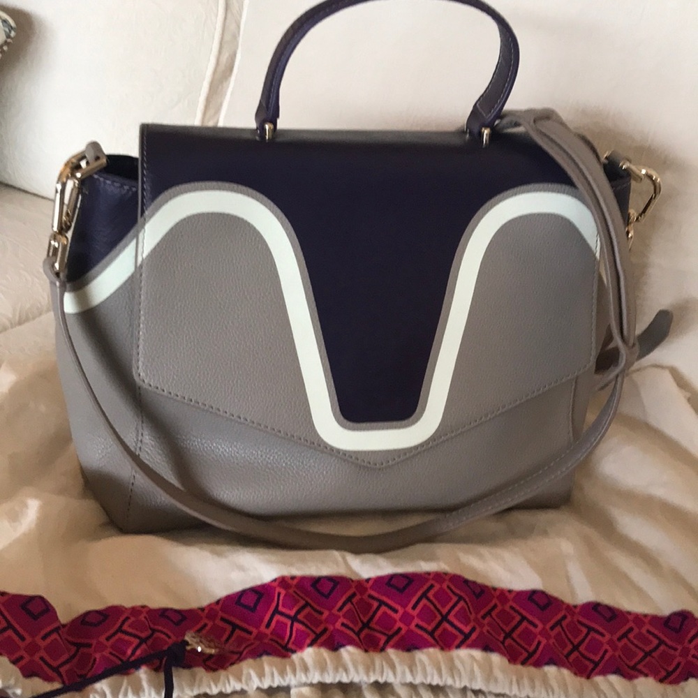 Tory Burch Juliette style leather handbag